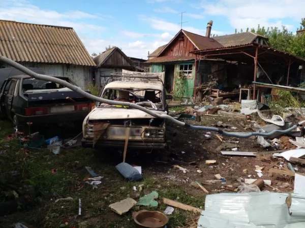 🖼 Обломки сбитого беспилотника повредили жилой дом и несколько автомобилей в Кр…