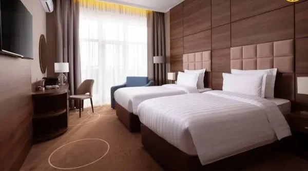 🖼 Сотрудники премиум-отеля Mövenpick в Анапе украли 2300 комплектов постельного белья …