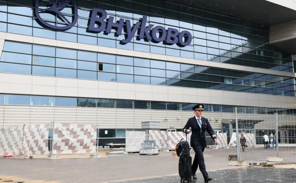 🖼 План «Ковёр» объявлен в столичных аэропортах Внуково и Домодедово. Несколько са…