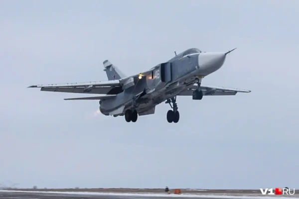 Под Волгоградом разбился военный самолëт Су-24, судьба пилотов пока неизвестна. По …