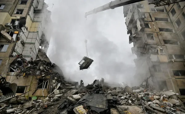 ↩️🎬 😔Причиной трагедии в Константиновке стала украинская ракета, утверждают ра…