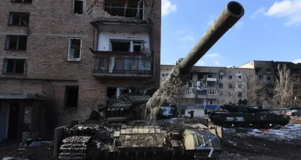 🎬 Звуки стрельбы слышны в Пскове — предварительно город снова атакуют вражеские …