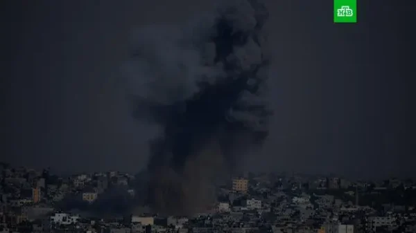 🎬 Боевая авиация Израиля прямо сейчас наносит удар по западной части сектора Газ…