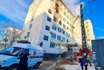 🎬 Мощный пожар в гостинице Kamarooms в Набережных Челнах — горят все этажи здания. На …