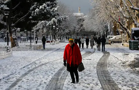 ↩️🎬 ❄️А Москву и область парализовал снегопад — самый мощный за 40 лет, как утверж…