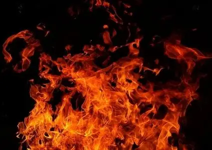 🎬 Крупный пожар в Ростове-на-Дону — загорелся вещевой рынок «Темерник». По информа…
