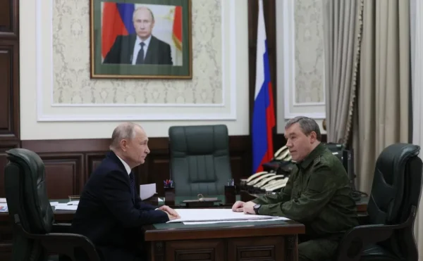 🎬 Путин посетил штаб Южного военного округа в Ростове-на-Дону, где заслушал докла…