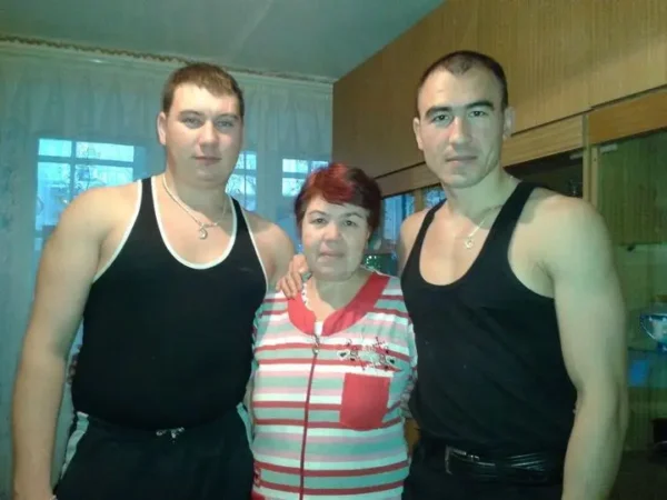 🖼 😡В Уфе арестовали брата уехавшего из России активиста — чтобы он сидел «вмест…