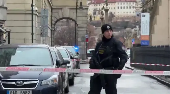 🎬 Несколько человек погибли при стрельбе в здании Карлова университета в Праге. …