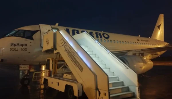 🎬 У самолёта «ИрАэро» с 78 пассажирами на борту отказали автопилот и закрылки посл…