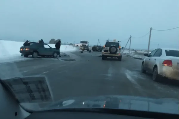 ↩️🎬 Водитель фуры уснул за рулём и устроил смертельную аварию в Москве. Публикуе…