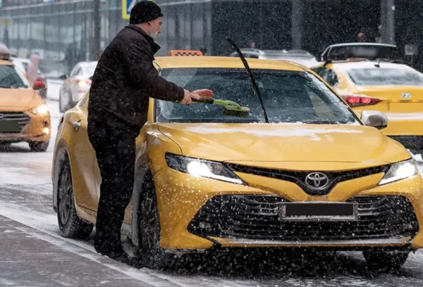 Яндекс Такси опубликовал динамику цен на поездки. Аналитики сервиса рассчитали с…