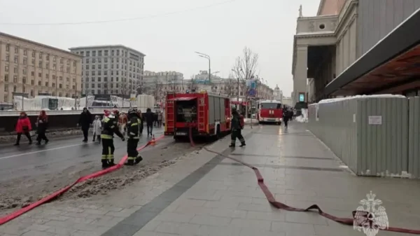 ↩️🎬 50 человек эвакуировали из здания Театра Сатиры в центре Москвы. Площадь пожа…
