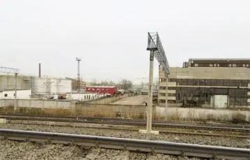 🎬 БПЛА пытался атаковать нефтеперерабатывающий завод «Невский мазут» в Петербур…