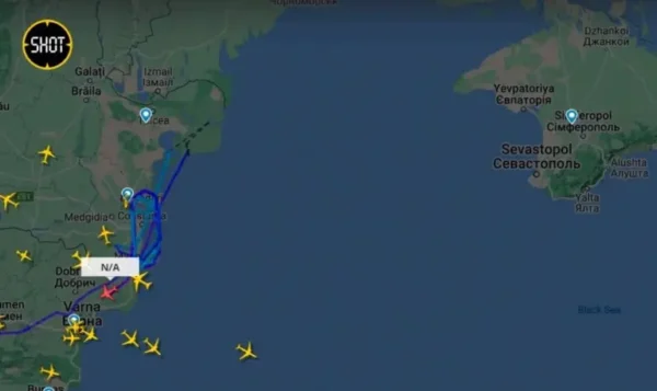 ↩️🖼 Натовский самолёт-разведчик Boeing P-8A Poseidon наворачивает круги над территорией …