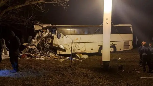 🎬 Пять человек погибли и ещё 8 пострадали во время ДТП с автобусом в Краснодарско…