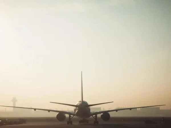 🖼 Самолёт авиакомпании «Ямал» экстренно сел в аэропорту Толмачёво в Новосибирске…