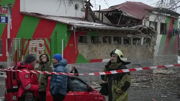 🖼 Взрывы на Украине. Что известно на данный момент: — Взрывы прозвучали в Киеве и …