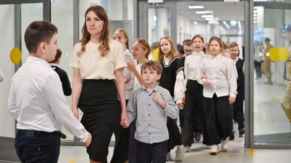 ❌Из российских школ за год уволились почти 200 тысяч учителей Такой показатель — ма…