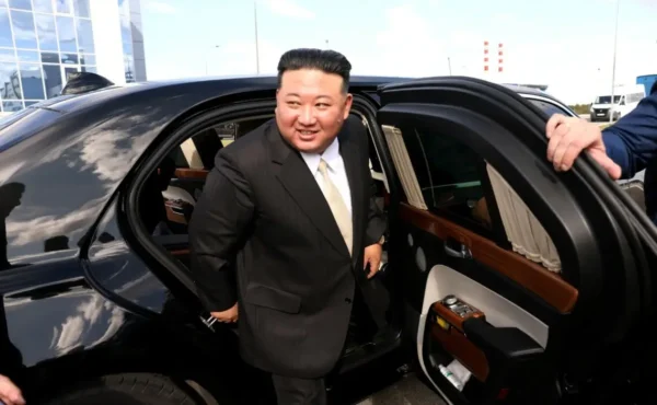 🖼 🐸🚘🐍Путин нарушил санкции ООН и подарил Ким Чен Ыну машину. По словам Пескова…