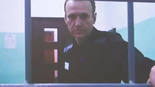 🎬 Вчерашнее видео Алексея Навального на заседании Ковровского суда по видеосвяз…