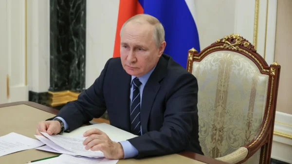 🎬 Владимир Путин провëл совещание по строительству высокоскоростной железнодор…